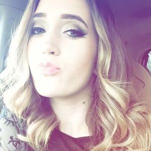 Meet your Posher, Mackenzie